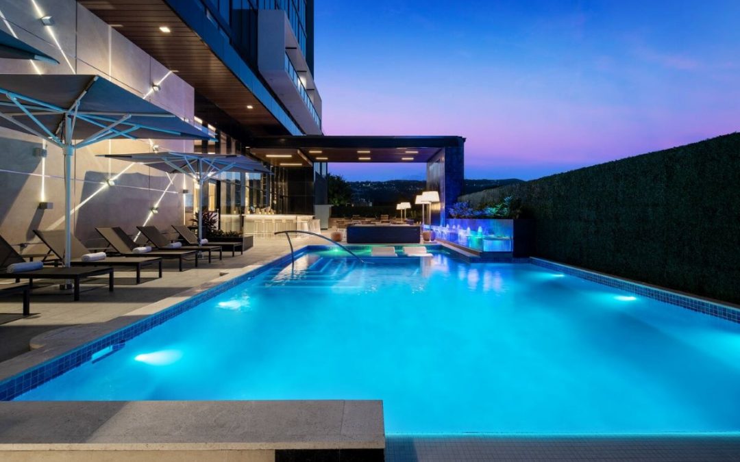 AC Hotel Kingston: Outside, outside…