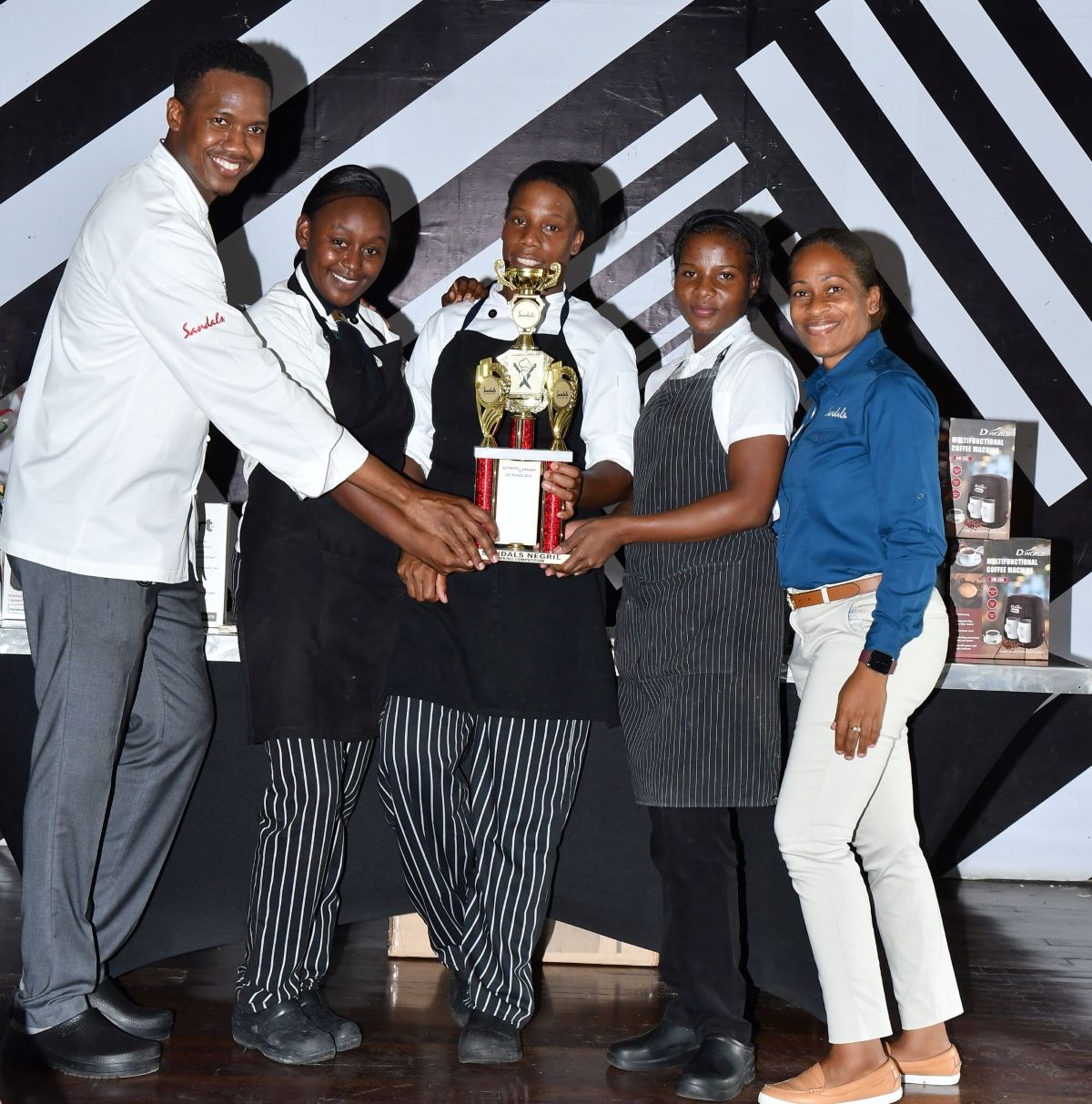 Battle of the chefs • Let's Travel Caribbean